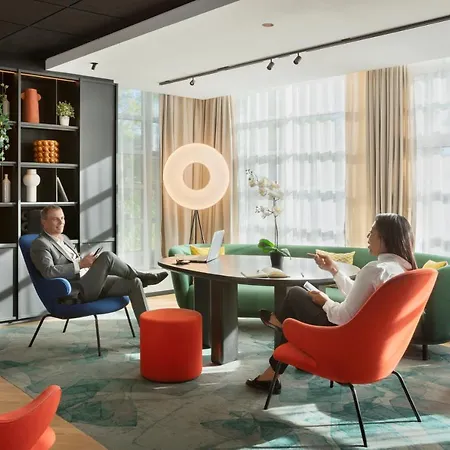 ホテル ノボテル スイート パリ Cdg エアポート ヴィルパント 4*