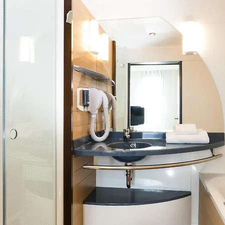 Hotel Novotel Paris Cdg Airport Villepinte 4*